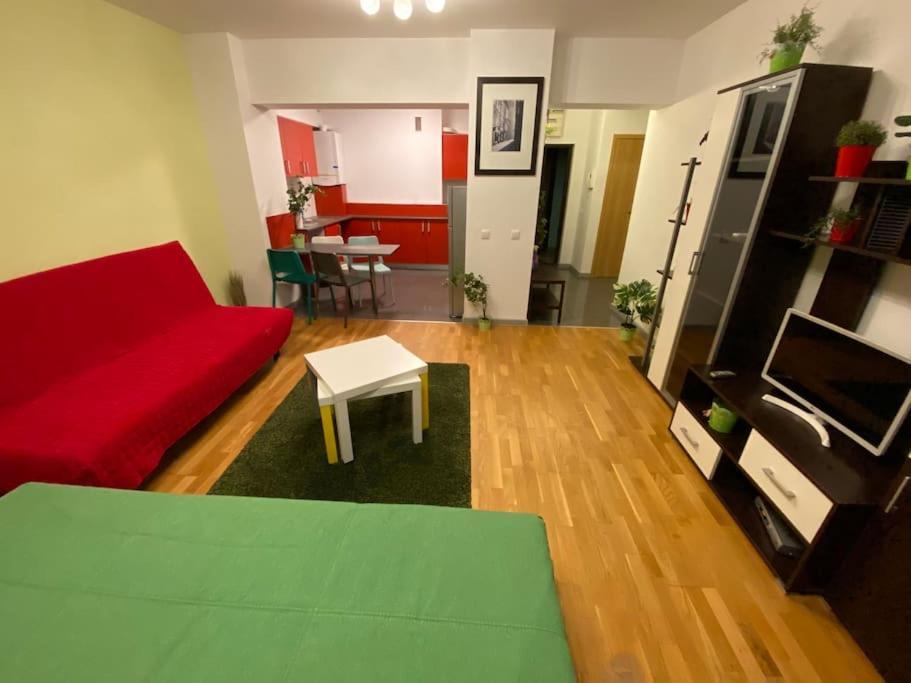 Green Apartment 214 With Private Parking Bucarest Exterior foto